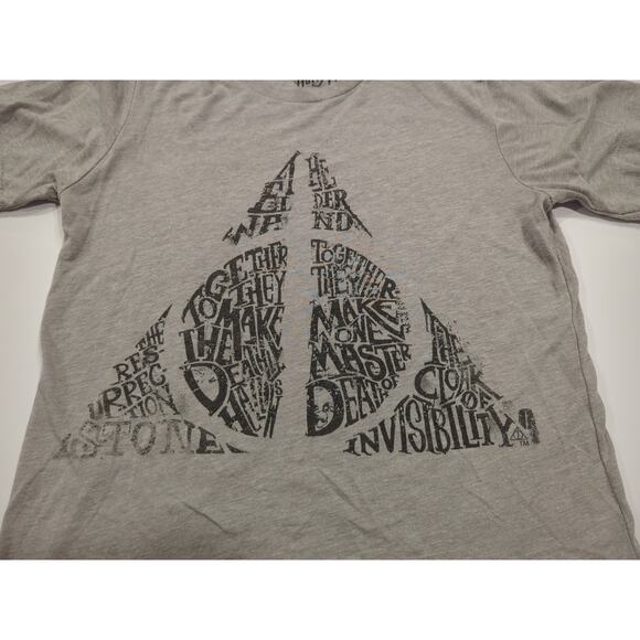 Harry Potter Deathly Hallows Logo Tee Small Gray Black Used - Picture 2 of 5